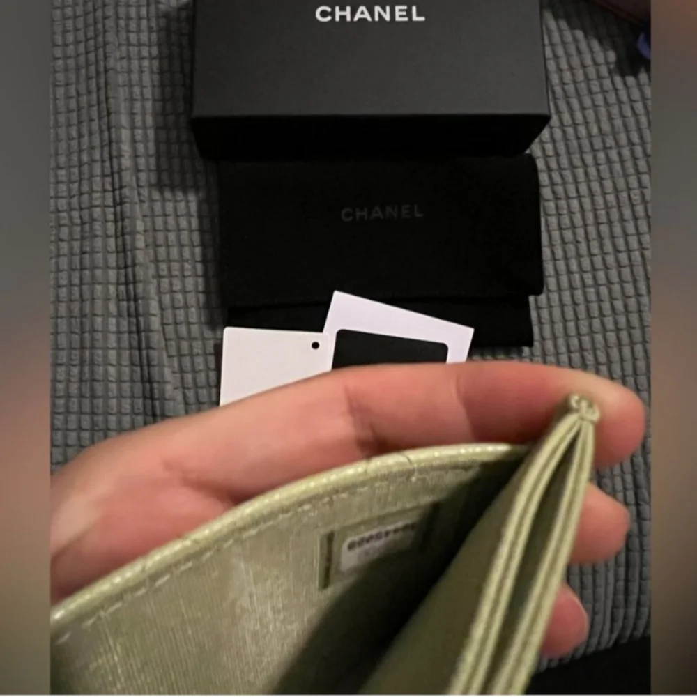 Chanel Caviar Card Holder In Mint Green - Full Inclusion - Rare! - Picture 10 of 11